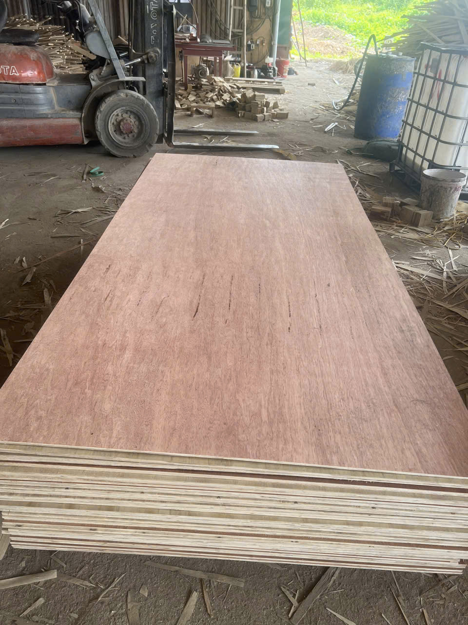 Ván Ép Nội Thất, Thương mại ( Okume, Bintagor )